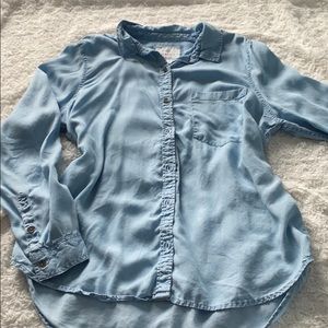 Light weight button up